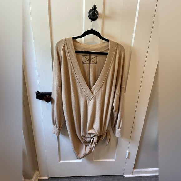 Free People Long Deep V-neck Tunic Sweater Small - Picture 1 of 7